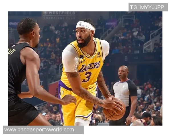 浓眉承认表现不佳承担责任期待在下一场比赛中重振状态